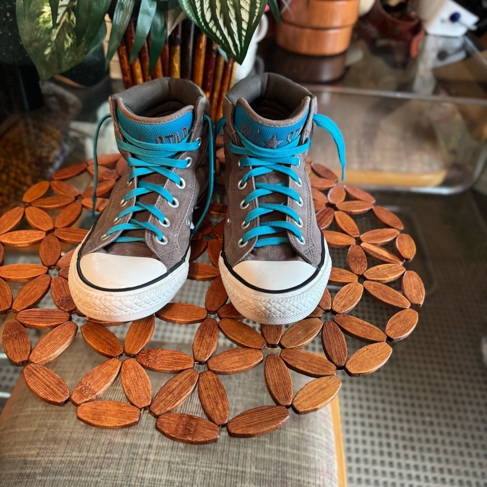 Converse All Star Chuck Taylor Canvas Low Top‎ Tongue Gray-Big Kid - Size 6